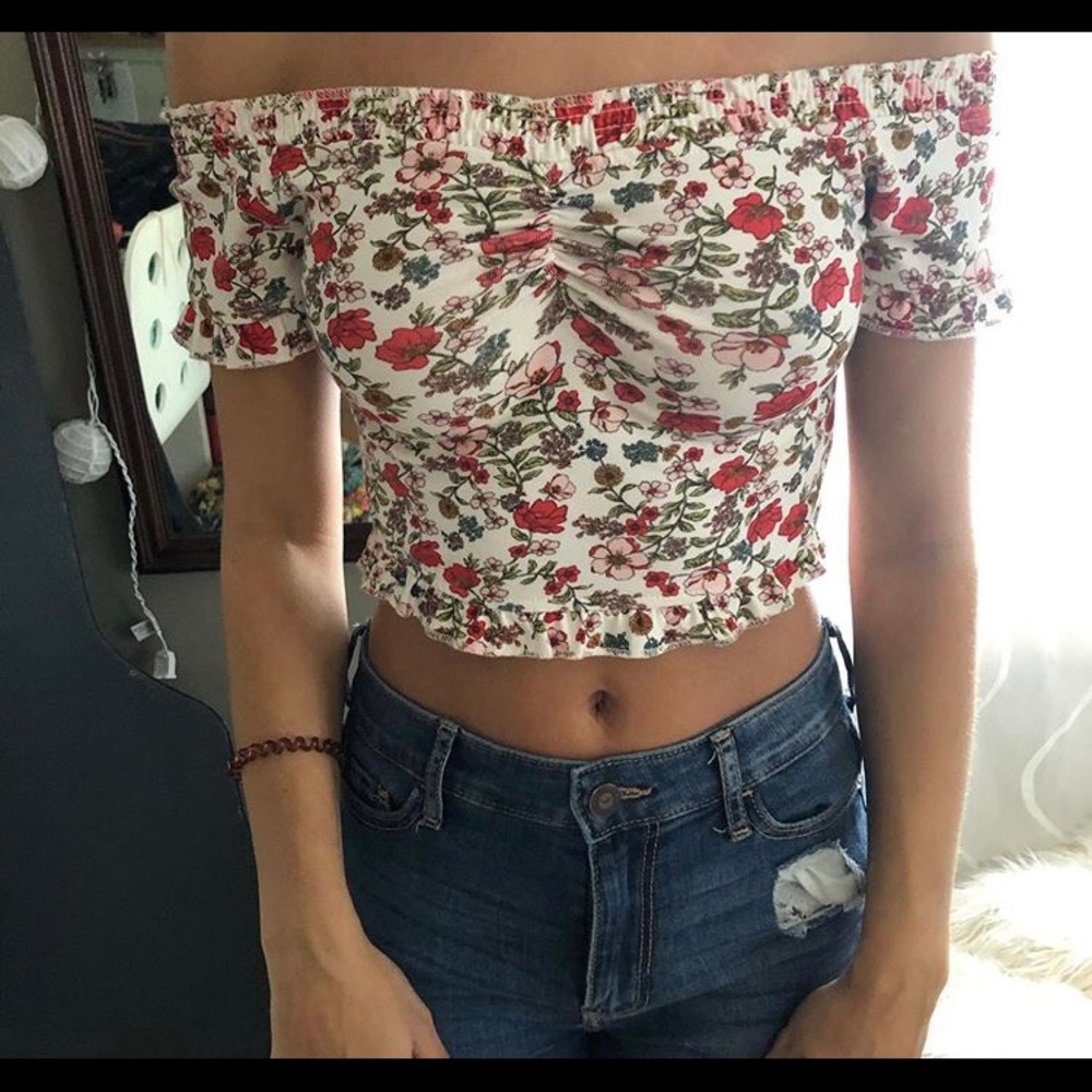 FOREVER 21 FLORAL CROP TOP